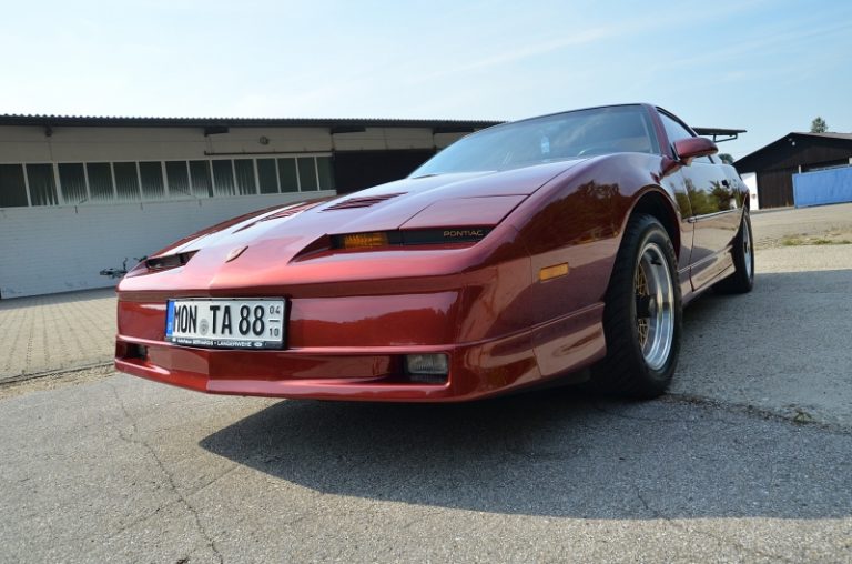 K.I.T.T. – Schwarz, schnell und seiner Zeit voraus